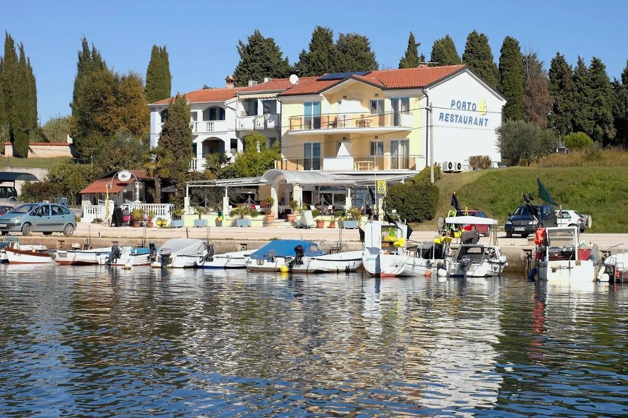 Apartments By The Sea Savudrija, Umag - 20295  Savudrija
